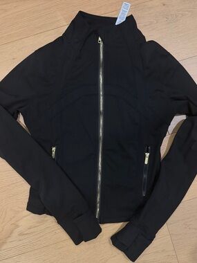 Lulu Define Black Cropped Jacket w Gold Zipper size 6